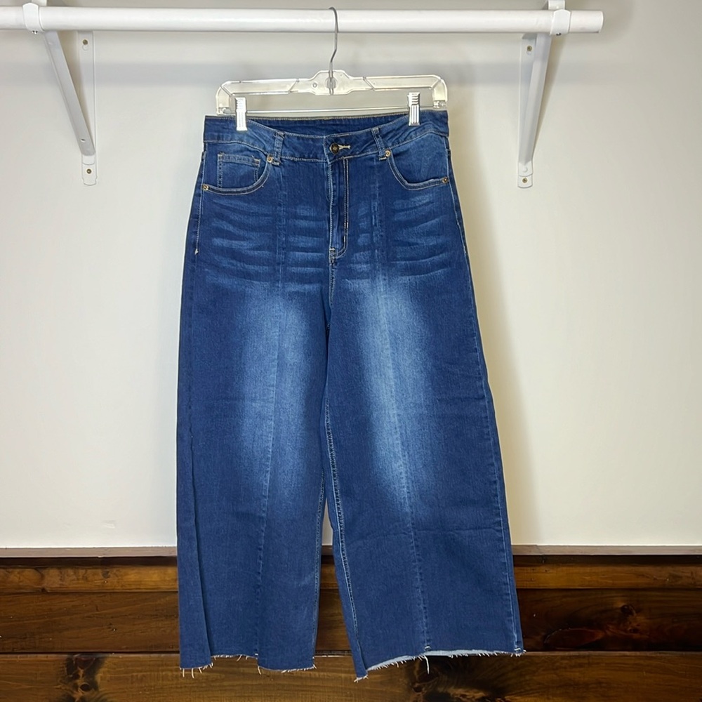 Amazon High Waisted Wide Leg Cropped Raw Hem Jeans- L